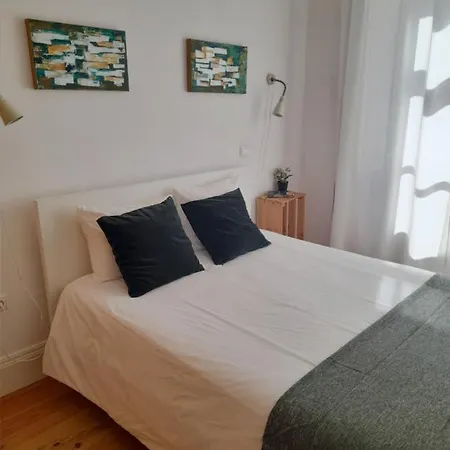 Comfortable 2 Bedrooms By Great&cosy Порту